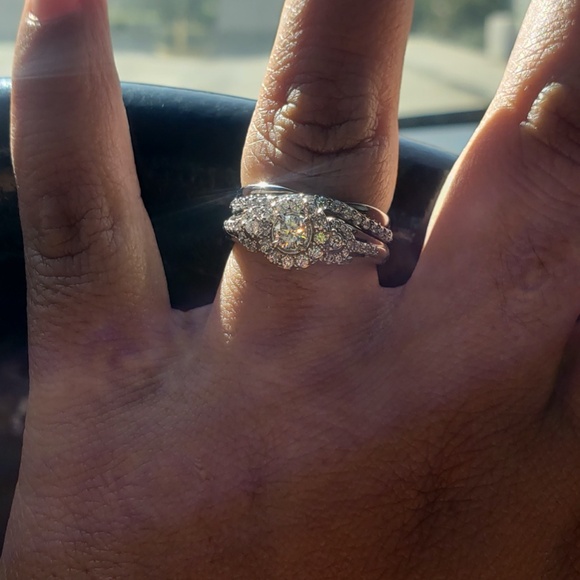 1/2 CT. T.W. Diamond Three Stone Frame Ring in 14K White Gold Sz 7 - Picture 3 of 15